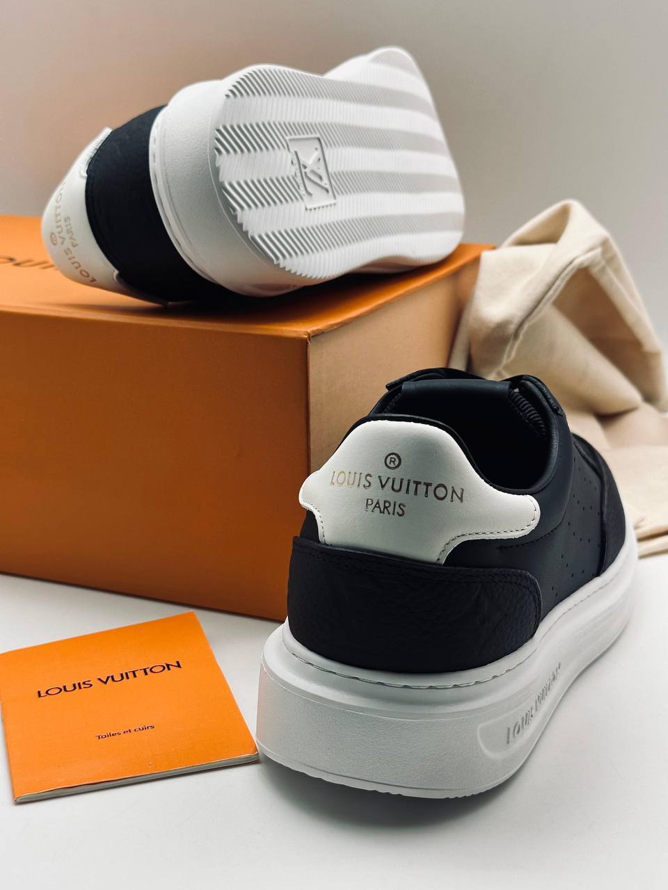 Louis Vuitton стильные мужские кеды BP-40217 Louis Vuitton стильные мужские кеды BP-40217