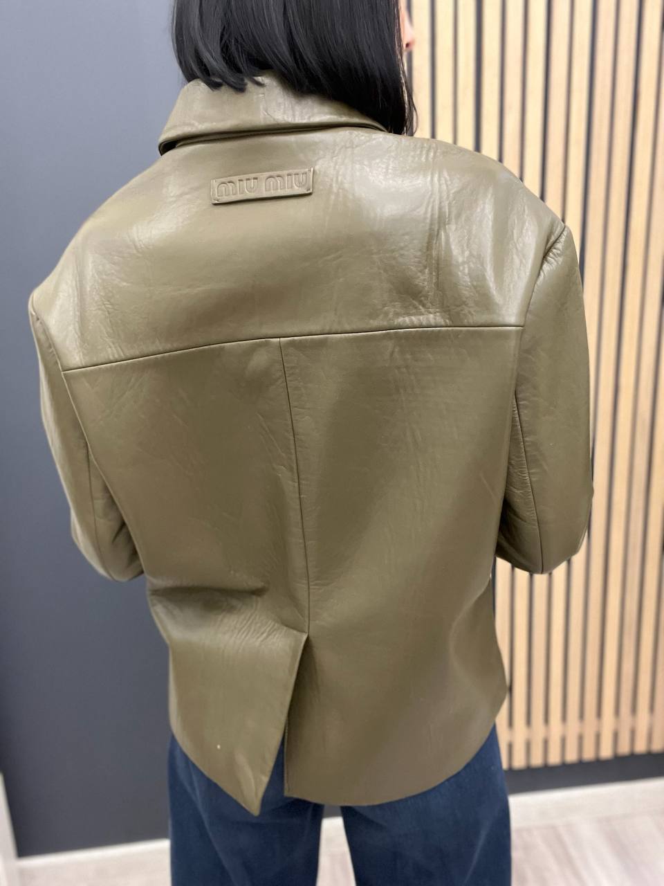 Элитный кожаный жакет Miu Miu BP-47050 Элитный кожаный жакет Miu Miu BP-47050