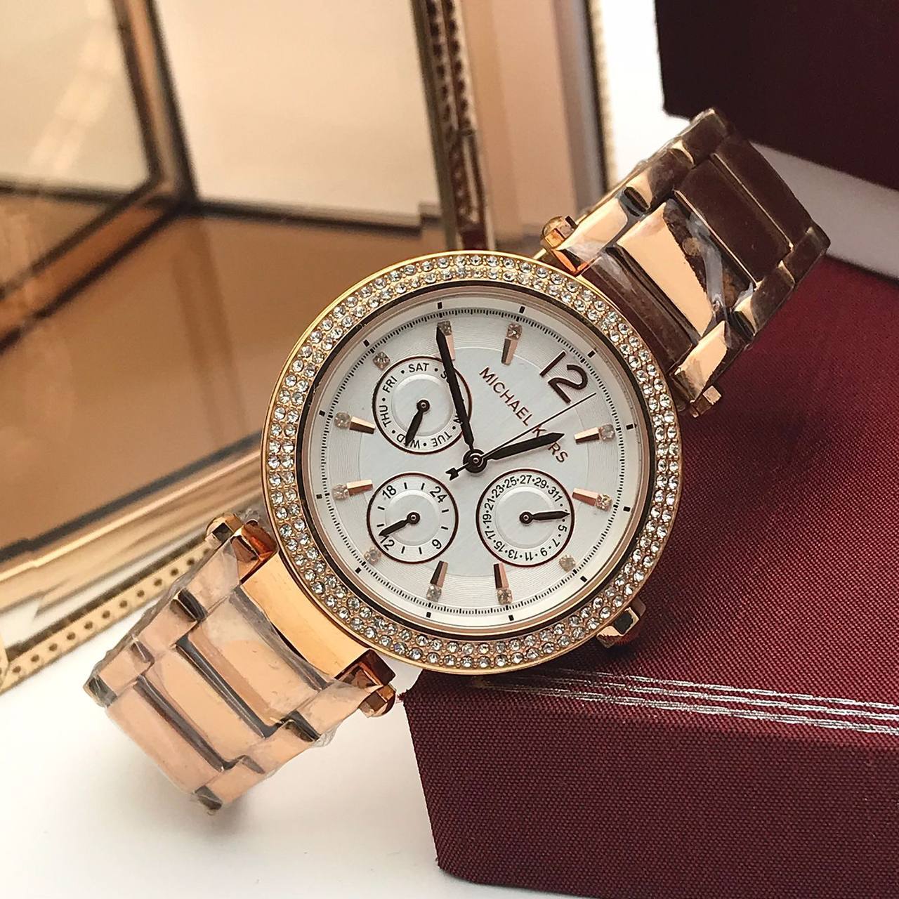 Часы стильные Michael Kors BP-40527 Часы стильные Michael Kors BP-40527