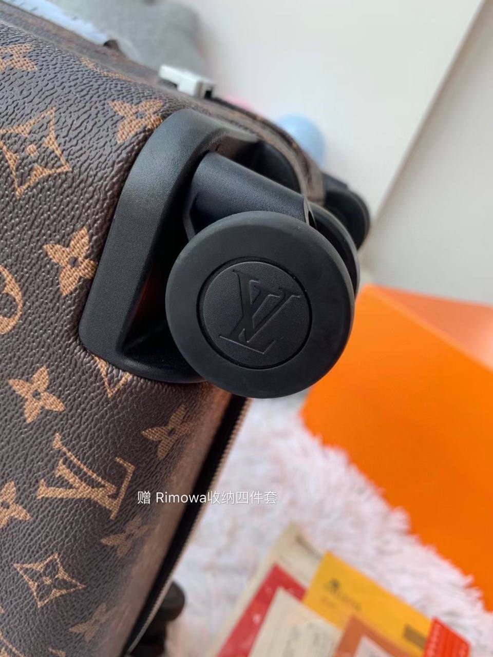 Louis Vuitton чемодан BP-18823 Louis Vuitton чемодан BP-18823