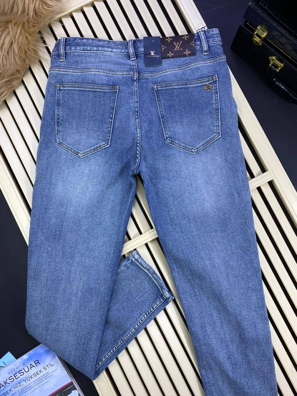 Джинсы Louis Vuitton BP-25126 люксовые Джинсы Louis Vuitton BP-25126 люксовые