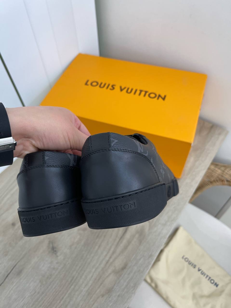 Louis Vuitton дизайнерские кеды BP-13492 Louis Vuitton дизайнерские кеды BP-13492