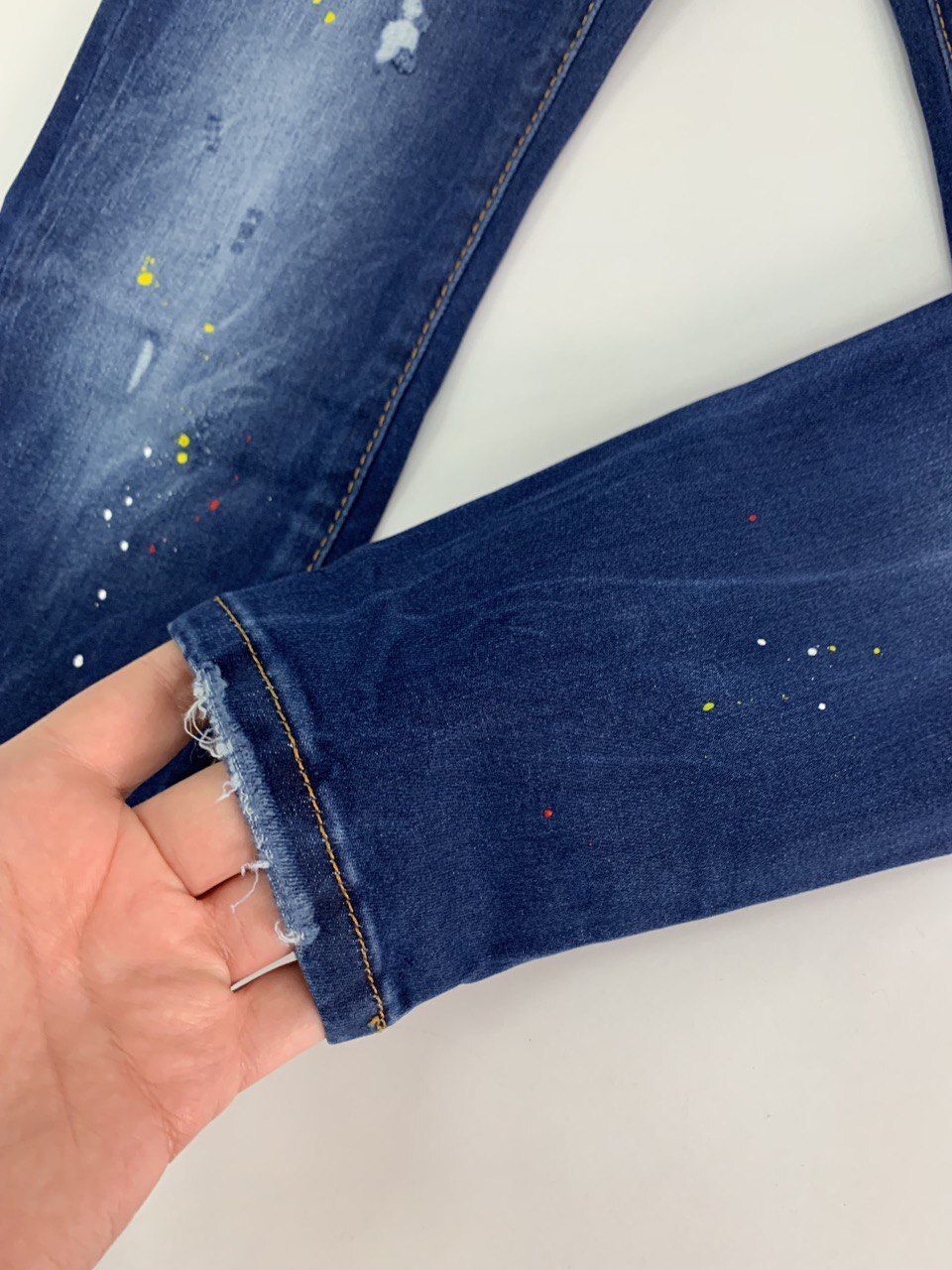 Стильные джинсы Dsquared BP-27979 Стильные джинсы Dsquared BP-27979