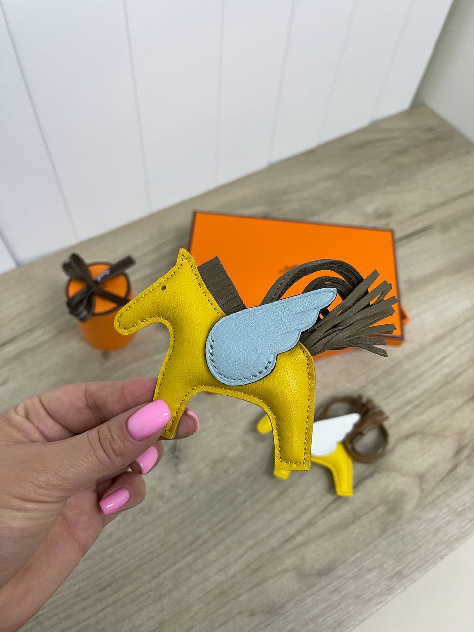 Брелок Hermes BP-28910 стильный Брелок Hermes BP-28910 стильный