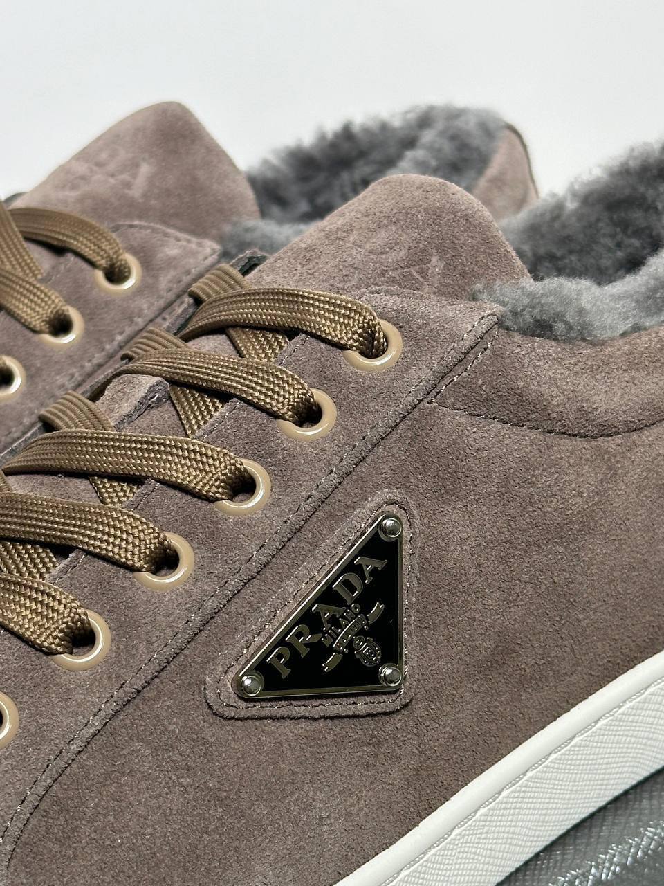 Prada стильные мужские кеды BP-44211 Prada стильные мужские кеды BP-44211