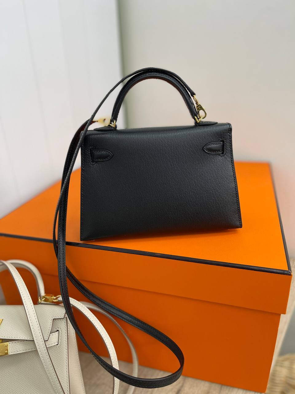 Kelly mini GHW Chevre женская коллекционная сумка Hermes BP-33151 Kelly mini GHW Chevre женская коллекционная сумка Hermes BP-33151