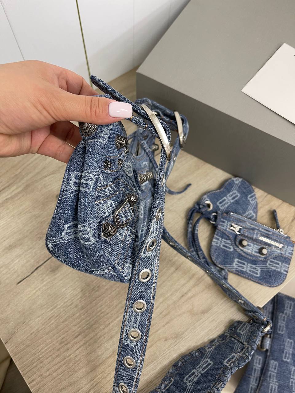 Элитная женская сумка Balenciaga BP-34784 Элитная женская сумка Balenciaga BP-34784