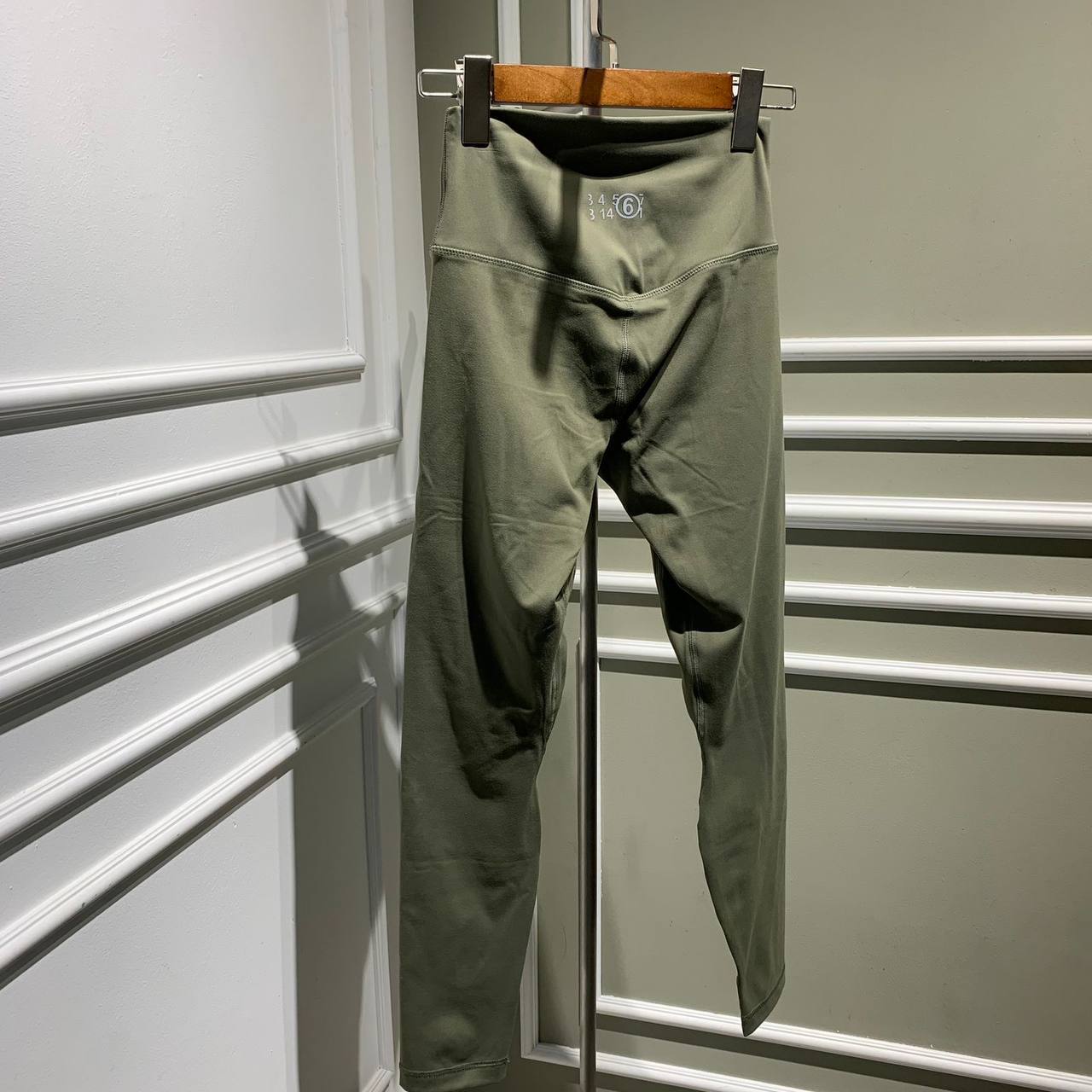 Элитные лосины Maison Margiela BP-23460 Элитные лосины Maison Margiela BP-23460