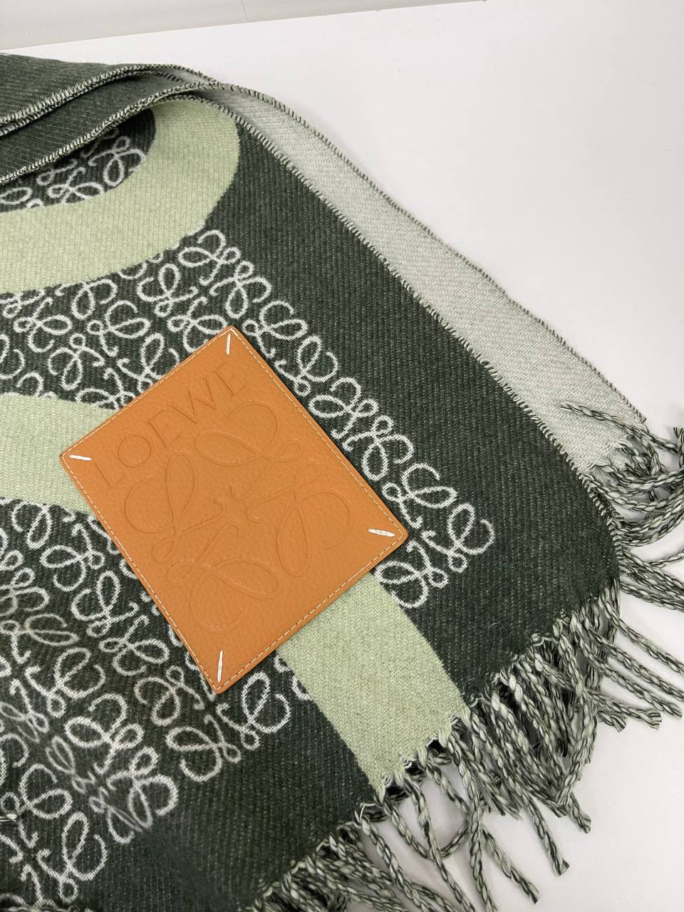 Плед Loewe 130*150 см BP-26493 Плед Loewe 130*150 см BP-26493