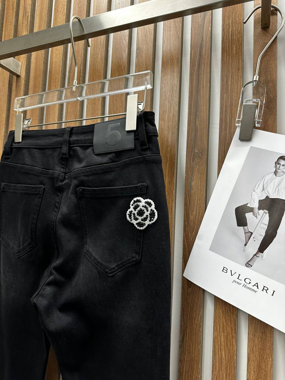 Джинсы трендовые Chanel BP-48986 Джинсы трендовые Chanel BP-48986