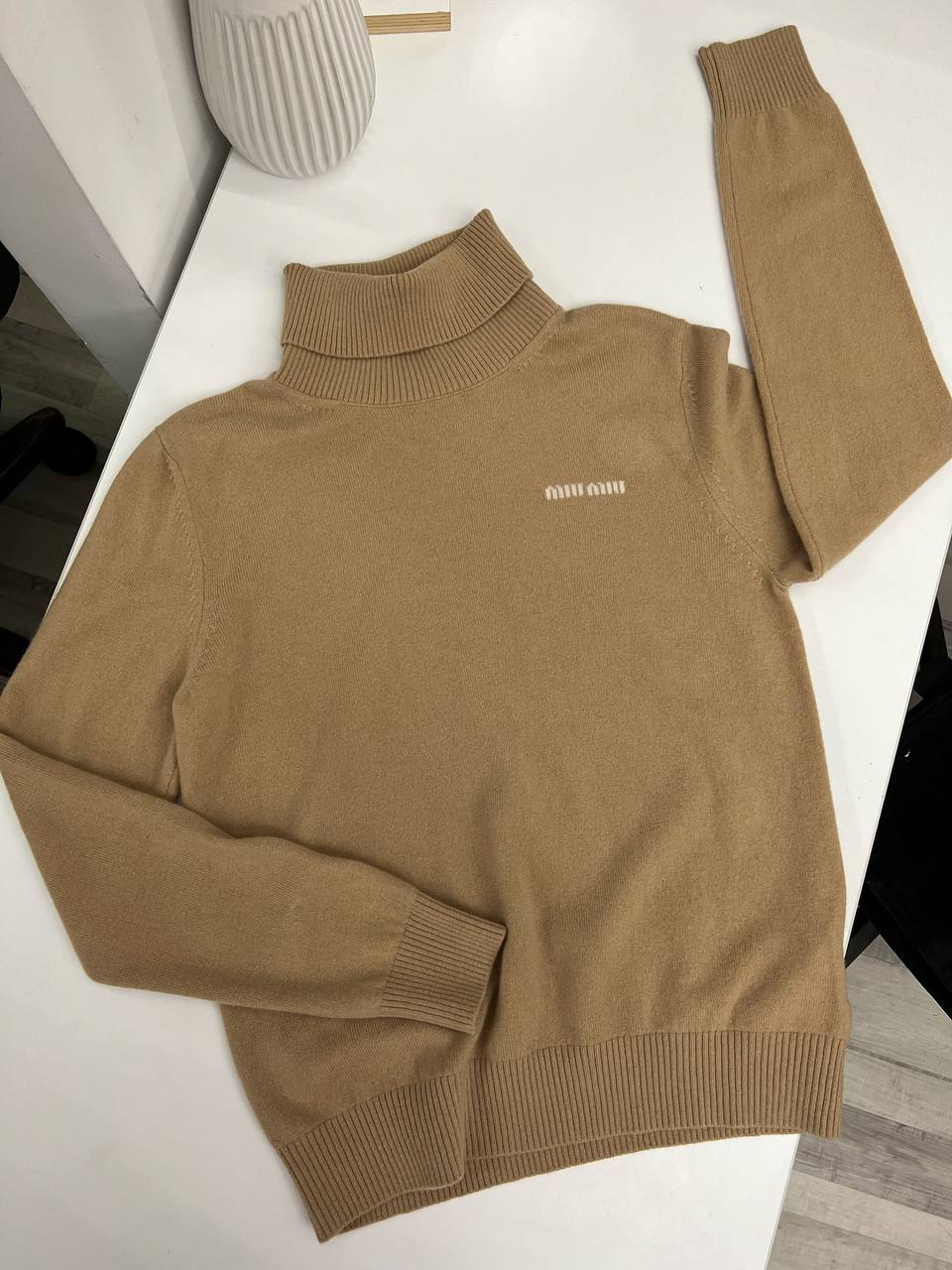 Повседневная водолазка Miu Miu BP-40658 Повседневная водолазка Miu Miu BP-40658