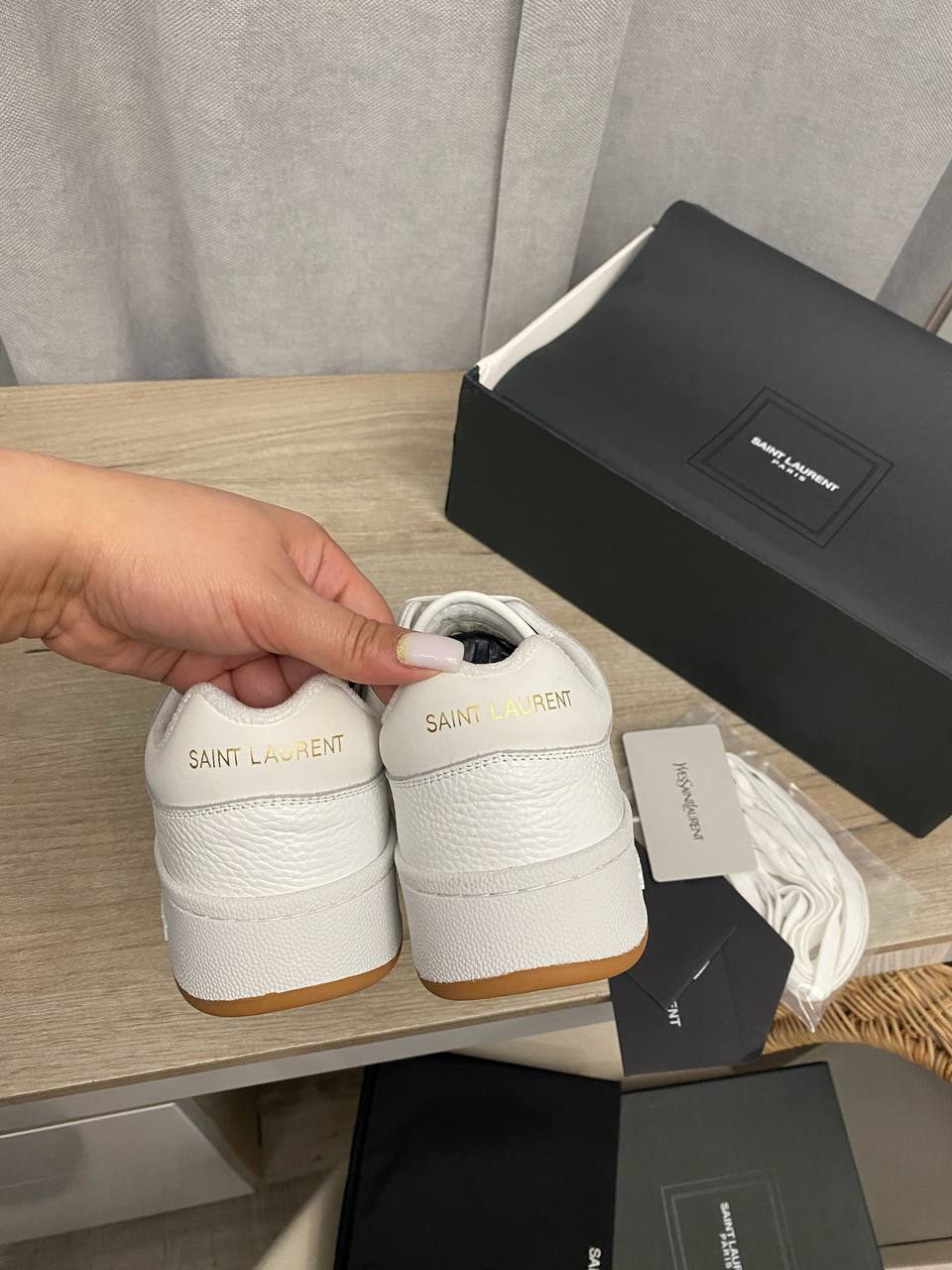 Yves Saint Laurent повседневные женские кеды BP-39956 Yves Saint Laurent повседневные женские кеды BP-39956