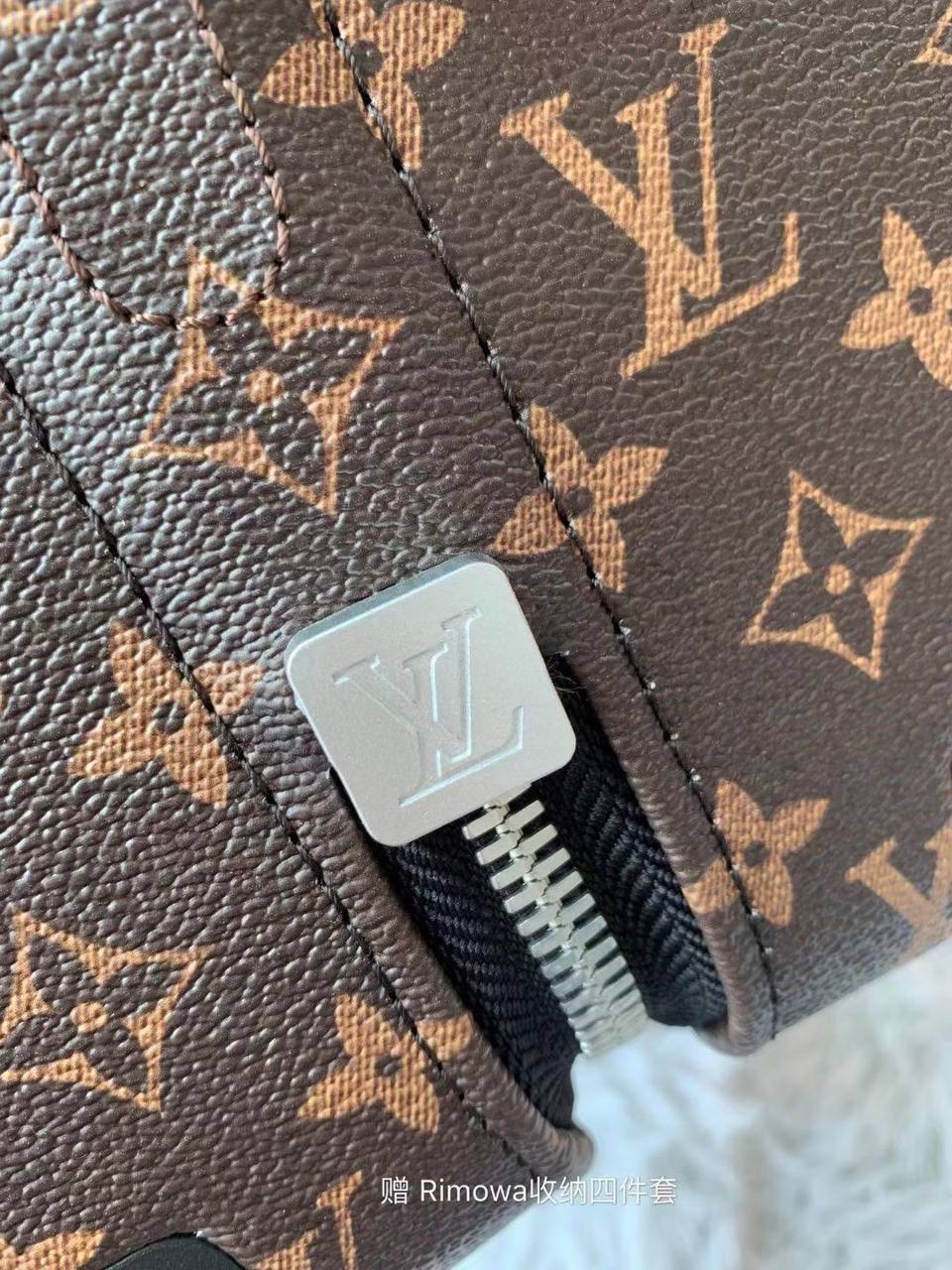 Louis Vuitton чемодан BP-18823 Louis Vuitton чемодан BP-18823