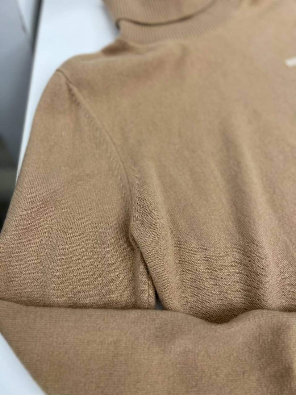 Повседневная водолазка Miu Miu BP-40658 Повседневная водолазка Miu Miu BP-40658