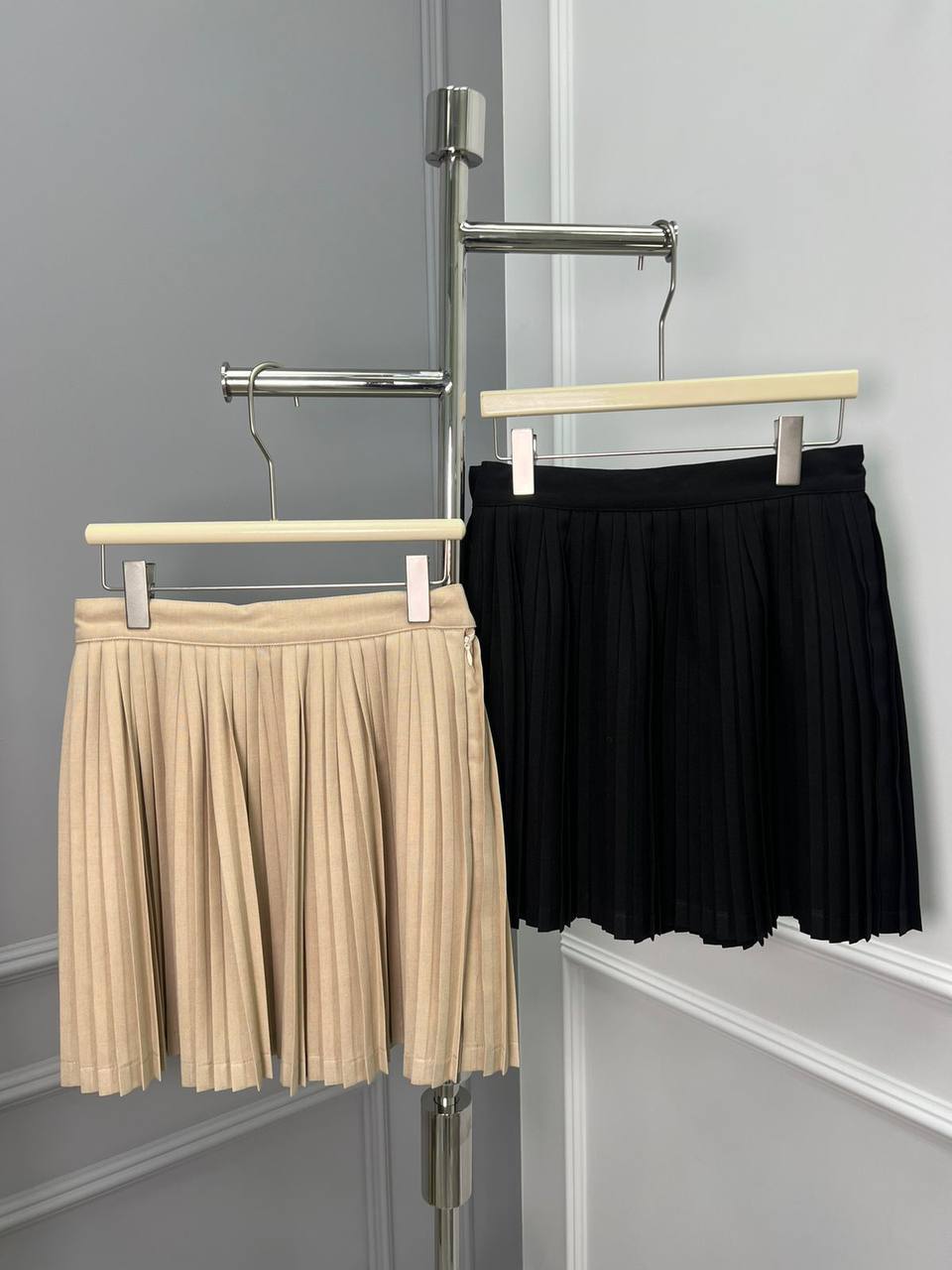 Повседневная юбка Christian Dior BP-24144 Повседневная юбка Christian Dior BP-24144