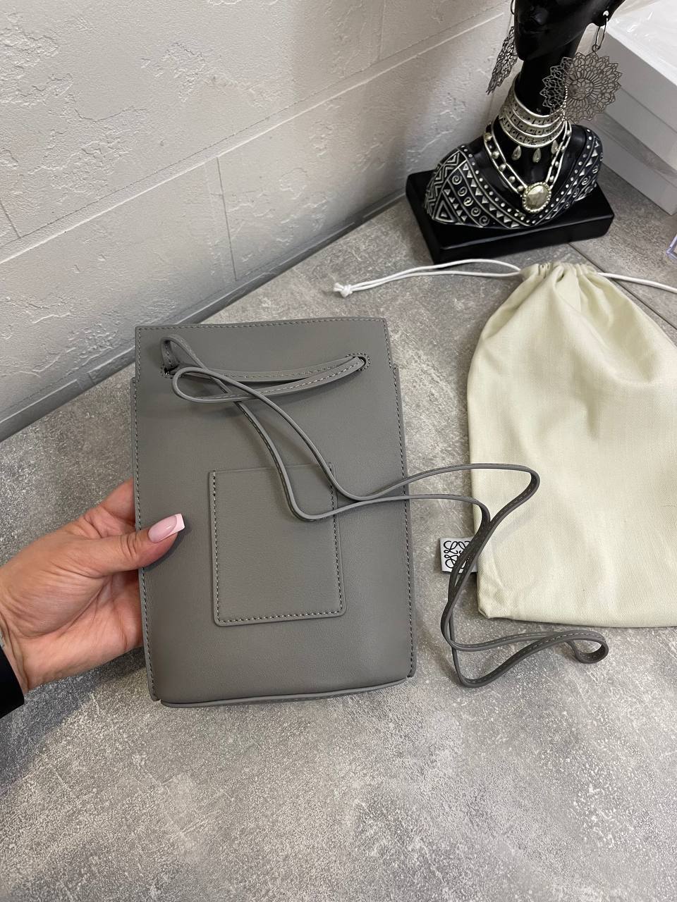 Женская лимитированная сумка Loewe BP-49030 Женская лимитированная сумка Loewe BP-49030