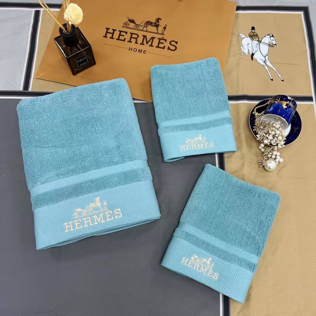 Набор полотенец Hermes тройной BP-13521 Набор полотенец Hermes тройной BP-13521