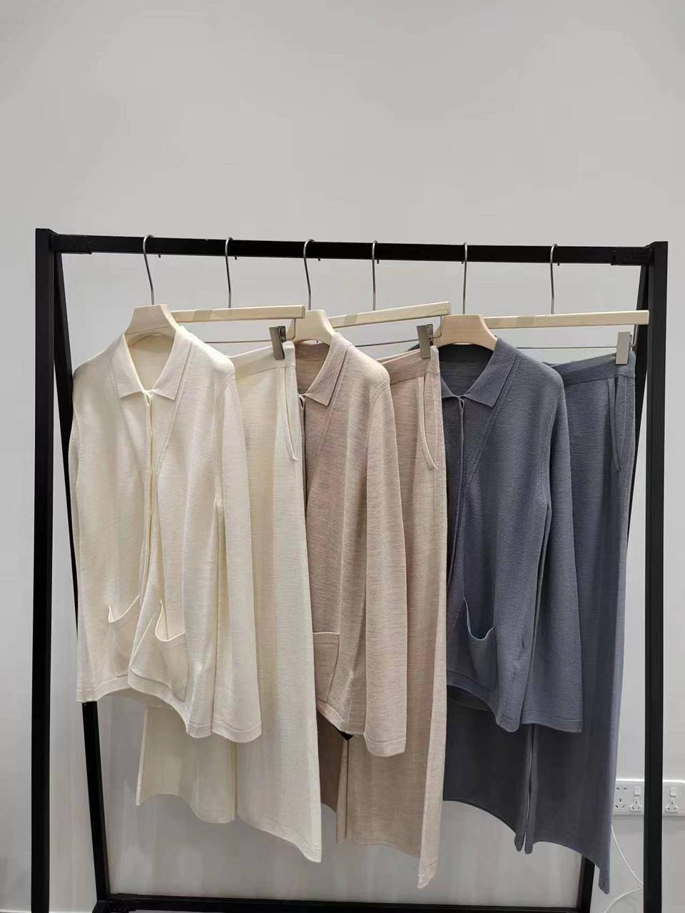 Женский костюм люкс Loro Piana BP-17987 Женский костюм люкс Loro Piana BP-17987