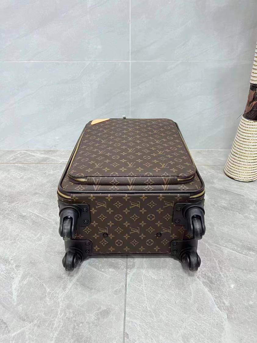 Чемодан Louis Vuitton 503220 см BP-44948 Чемодан Louis Vuitton 503220 см BP-44948