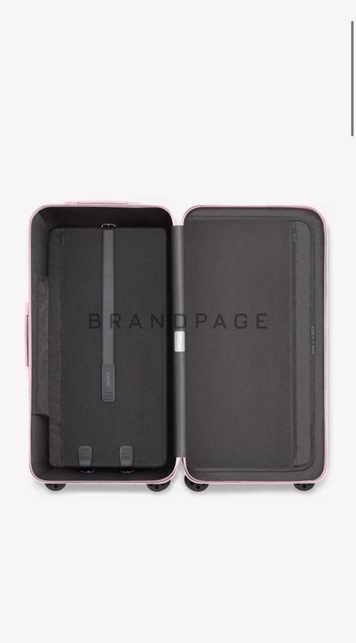 Чемодан из поликарбоната Rimowa Essential Trunk Plus BPLUX13201 Чемодан из поликарбоната Rimowa Essential Trunk Plus BPLUX13201