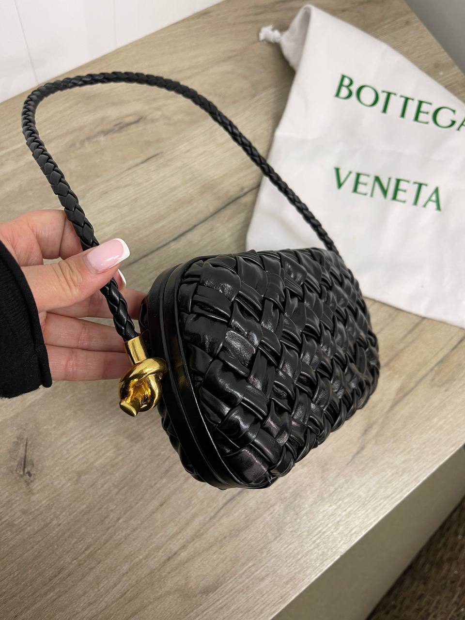 Bottega Veneta Knot On Strap трендовый BP-26394 Bottega Veneta Knot On Strap трендовый BP-26394