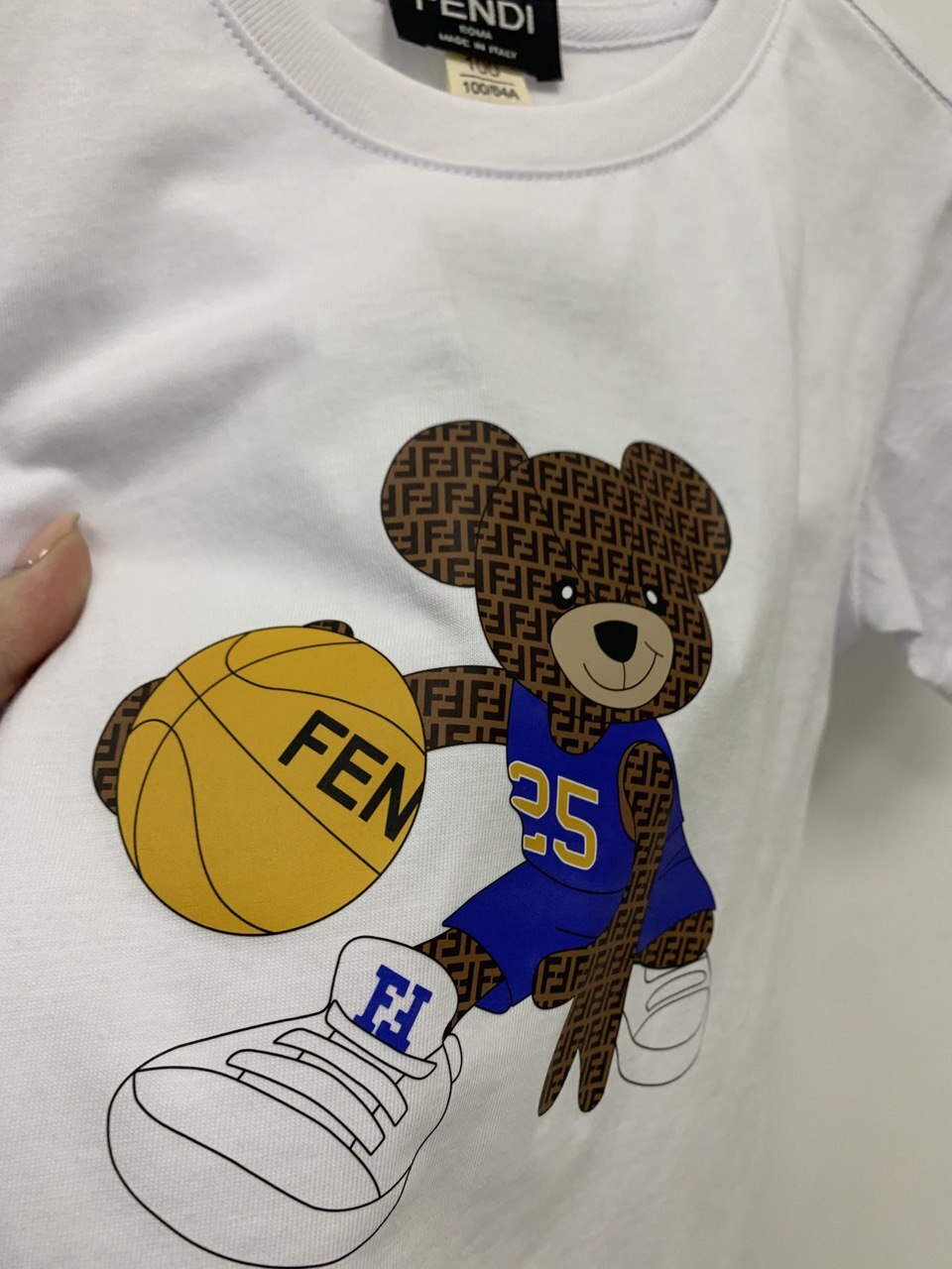 Футболка Fendi эксклюзивная BP-34432 Футболка Fendi эксклюзивная BP-34432