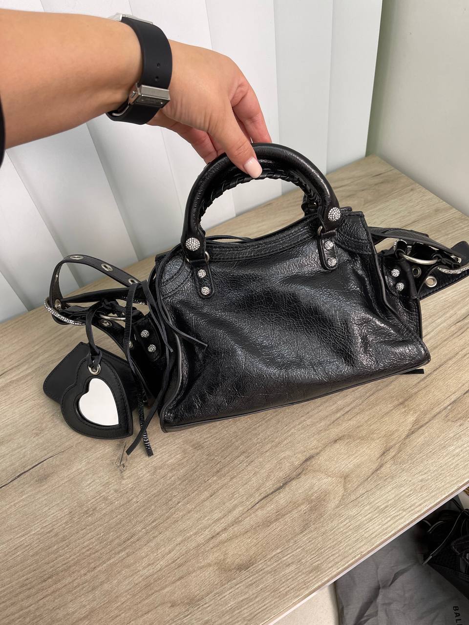 Трендовая женская сумка Balenciaga BP-22690 Трендовая женская сумка Balenciaga BP-22690