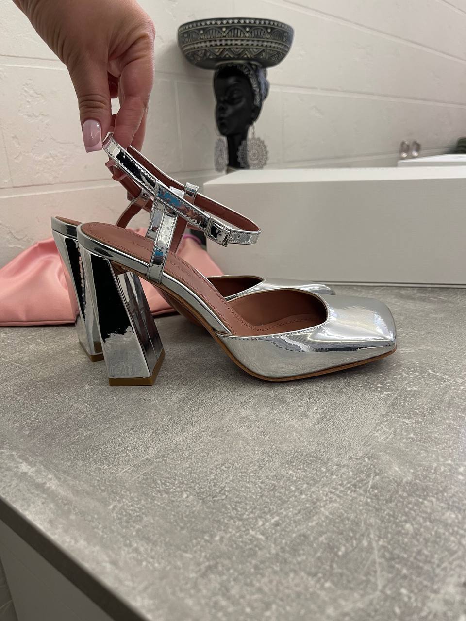 Трендовые туфли Amina Muaddi BP-49153 Трендовые туфли Amina Muaddi BP-49153