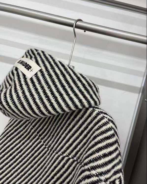 Трендовое пальто Jil Sander BP-25811 Трендовое пальто Jil Sander BP-25811