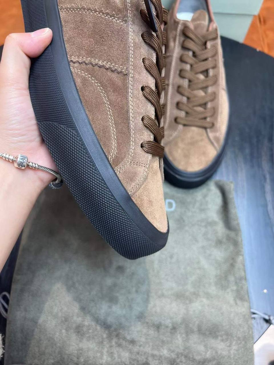 Кеды стильные Tom Ford BP-48459 Кеды стильные Tom Ford BP-48459