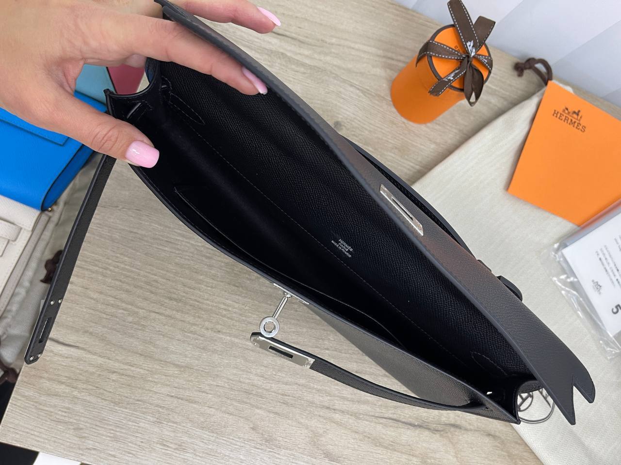 Трендовый клатч KELLY CUT Epsom женский Hermes BP-21940 Трендовый клатч KELLY CUT Epsom женский Hermes BP-21940