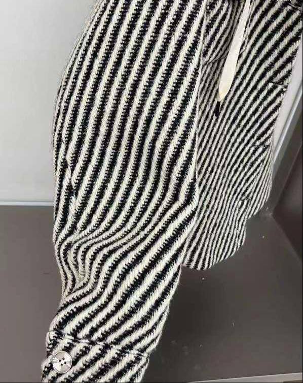 Трендовое пальто Jil Sander BP-25811 Трендовое пальто Jil Sander BP-25811