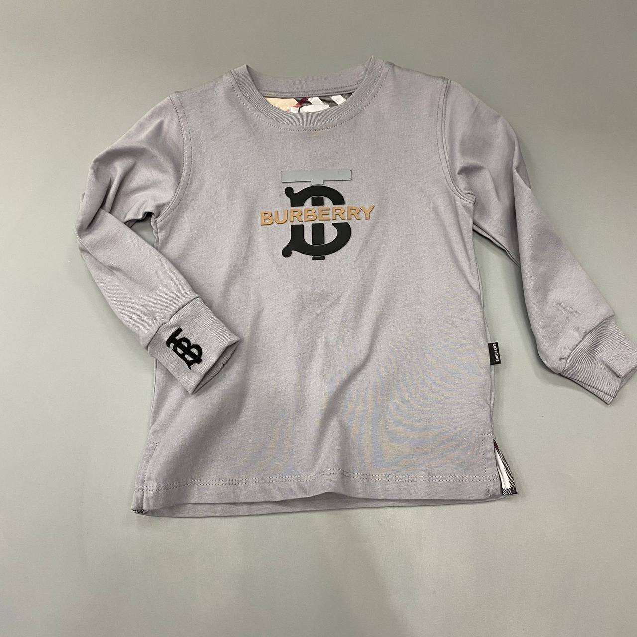 Лимитный лонгслив Burberry BP-27891 Лимитный лонгслив Burberry BP-27891