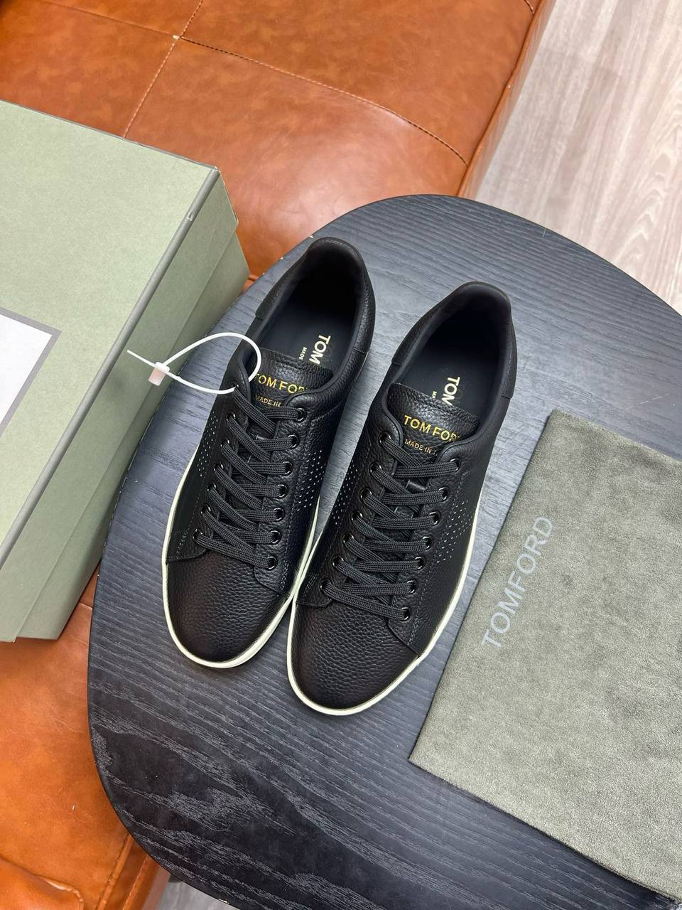 Tom Ford стильные кеды BP-46835 Tom Ford стильные кеды BP-46835