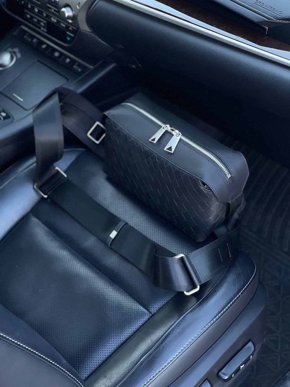 Мессенджер Bottega Veneta стильный BP-53675 Мессенджер Bottega Veneta стильный BP-53675