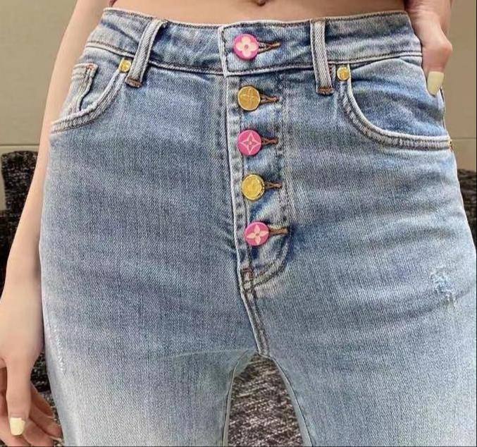 Трендовые джинсы Louis Vuitton BP-15767 Трендовые джинсы Louis Vuitton BP-15767