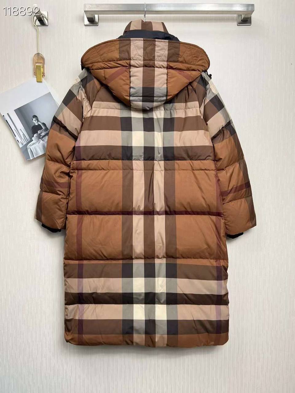 Дизайнерский пуховик Burberry BP-21953 Дизайнерский пуховик Burberry BP-21953