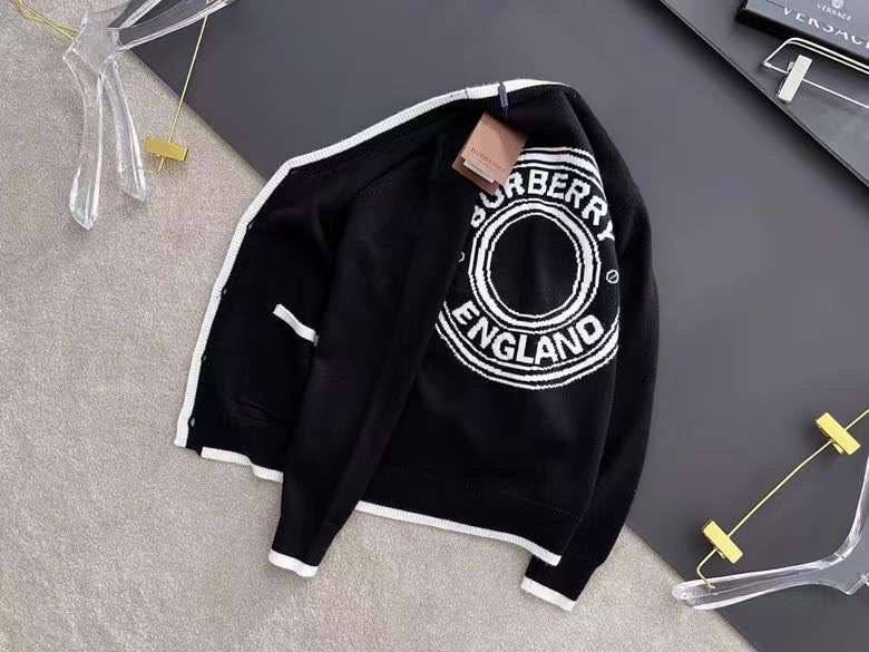 Кофта на пуговицах Burberry BP-23389 лимитированная Кофта на пуговицах Burberry BP-23389 лимитированная