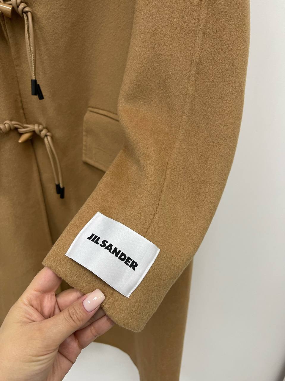Пальто эксклюзивное Jil Sander BP-21976 Пальто эксклюзивное Jil Sander BP-21976