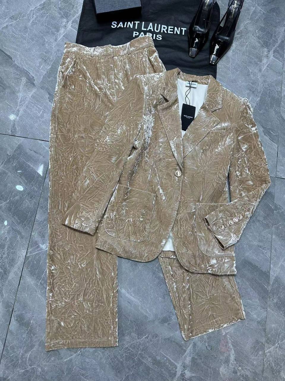 Коллекционный костюм Yves Saint Laurent BP-29099 Коллекционный костюм Yves Saint Laurent BP-29099