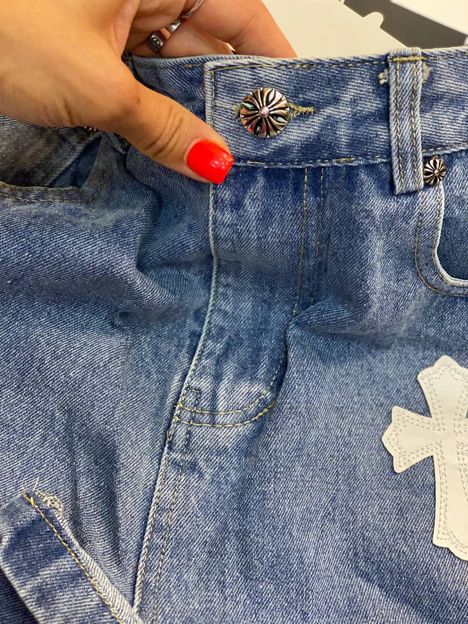 Дизайнерские джинсы Chrome Hearts BP-17335 Дизайнерские джинсы Chrome Hearts BP-17335