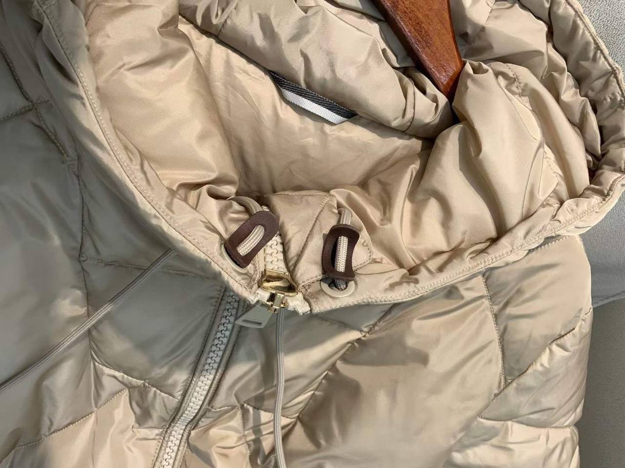 Коллекционный пуховик Max Mara BP-45148 Коллекционный пуховик Max Mara BP-45148