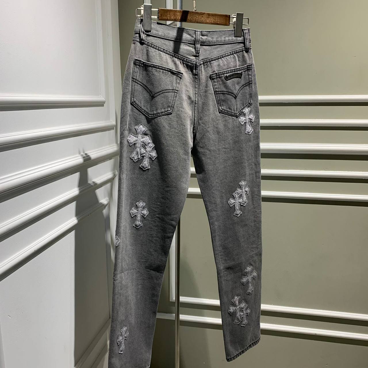 Повседневные джинсы Chrome Hearts BP-20316 Повседневные джинсы Chrome Hearts BP-20316