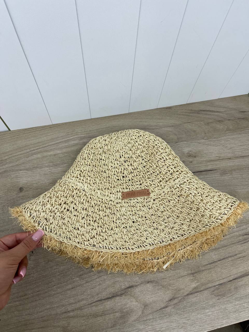 Шляпа повседневная Miu Miu BP-36418 Шляпа повседневная Miu Miu BP-36418