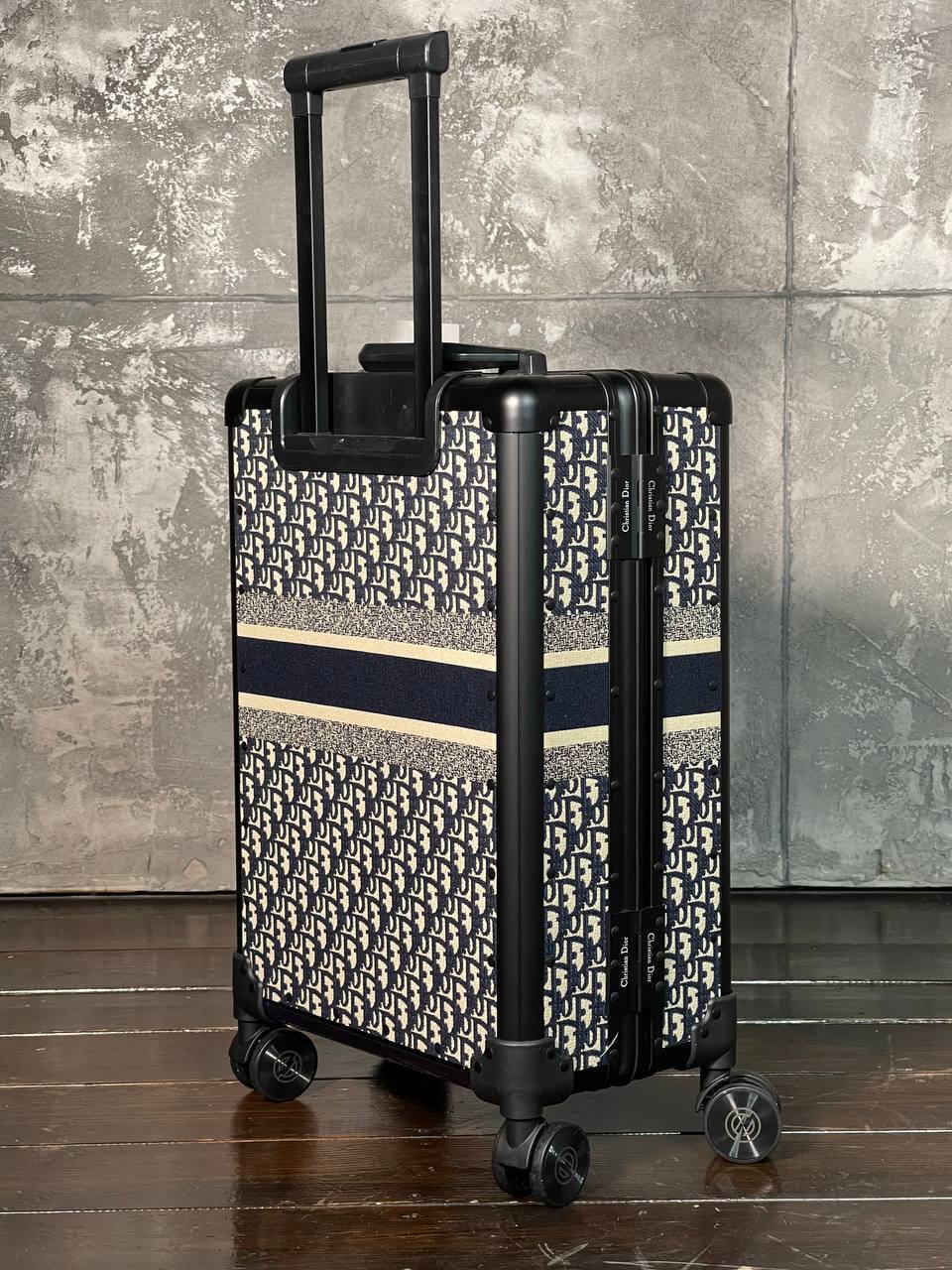 Чемодан Christian Dior 38х57х22см BP-17341 Чемодан Christian Dior 38х57х22см BP-17341