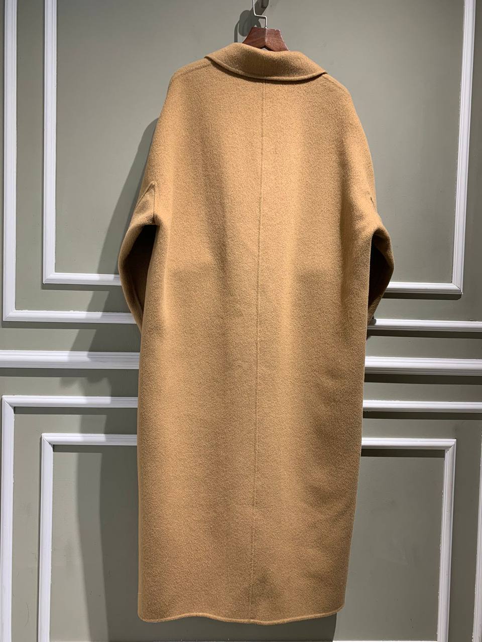 Дизайнерское пальто Loewe BP-19654 Дизайнерское пальто Loewe BP-19654