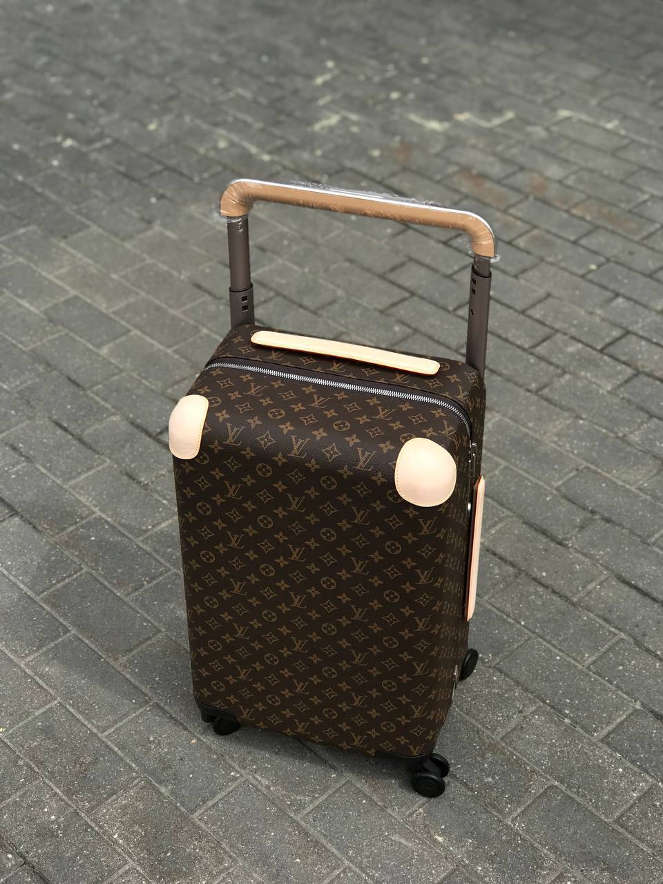 Louis Vuitton чемодан BP-52078 Louis Vuitton чемодан BP-52078