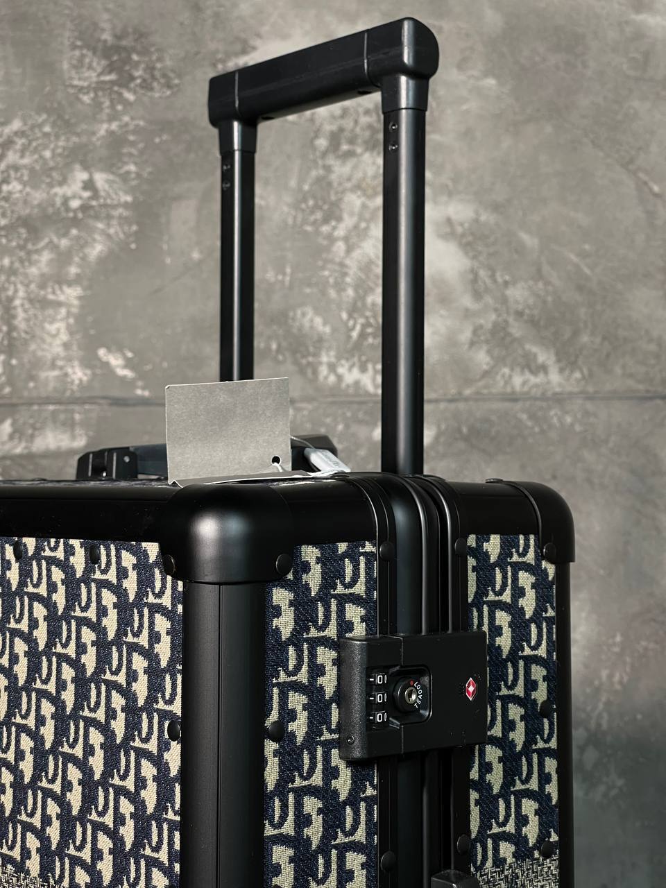 Чемодан Christian Dior 38х57х22см BP-17341 Чемодан Christian Dior 38х57х22см BP-17341