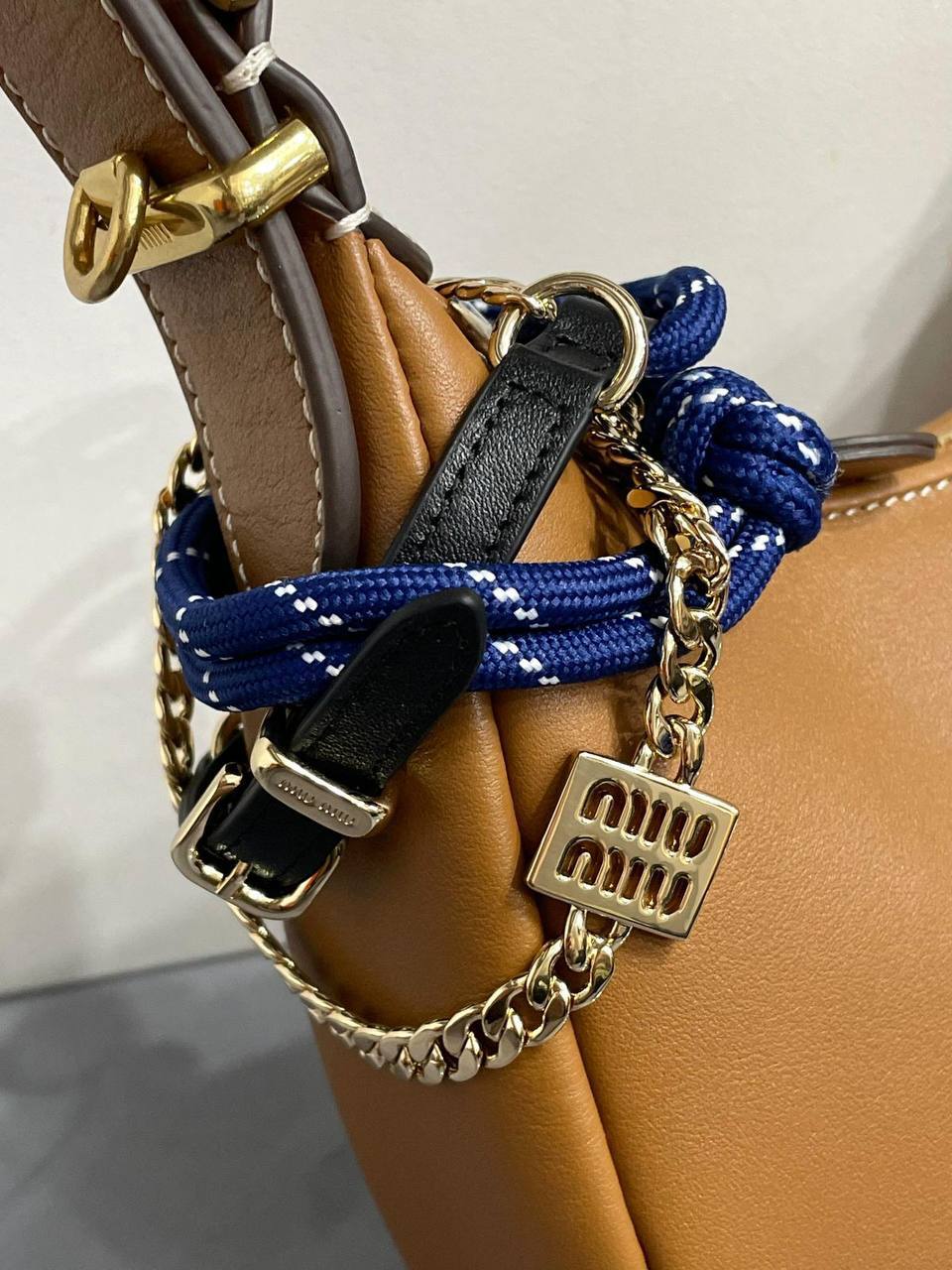 Премиальный брелок Miu Miu BP-51442 Премиальный брелок Miu Miu BP-51442