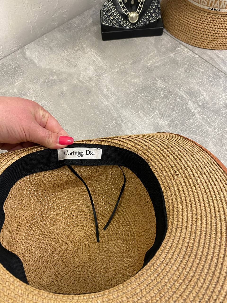 Дизайнерская шляпа Christian Dior BP-50490 Дизайнерская шляпа Christian Dior BP-50490